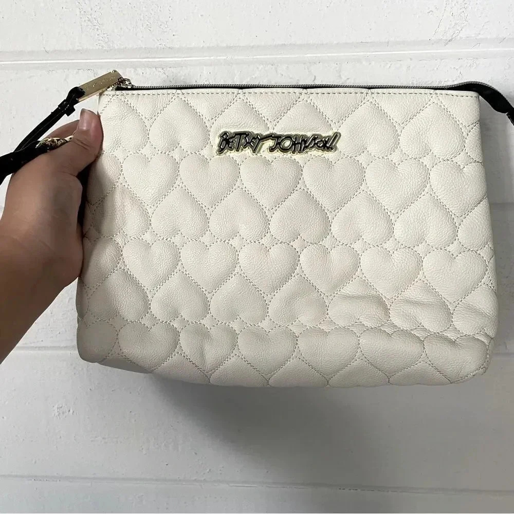 NWOT Betsey Johnson Cosmetic Pouch T-bottom Black&White Clutch Bag